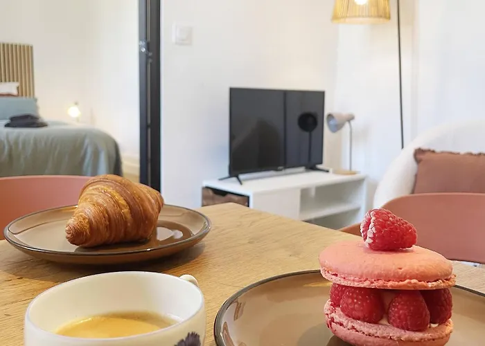 Aux Oiseaux - By La Boite En *